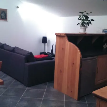 Les Logis De Lucie Apartment *